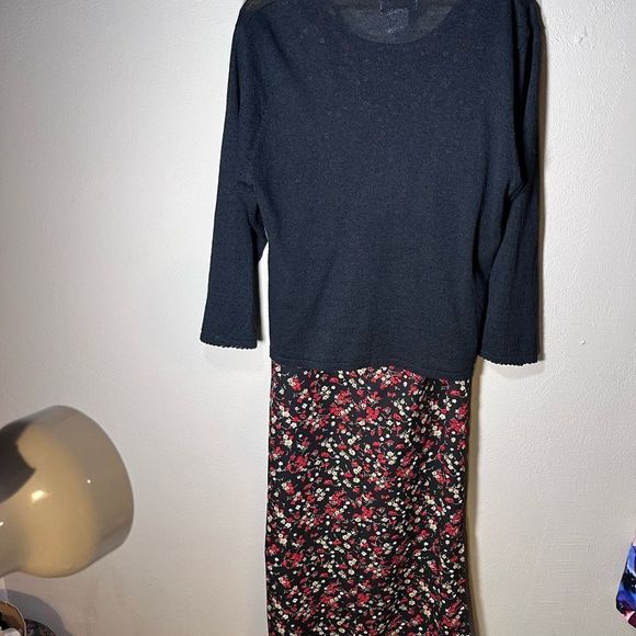 R&K Originals Dress + Sweater Embroidered Flowers and mini pearl beads Sz 10 - Picture 3 of 8